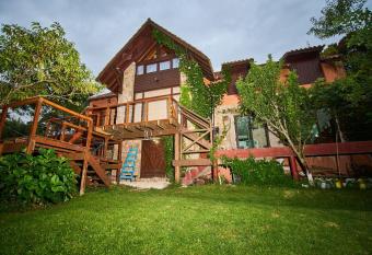 Jorge has Balcony rooms
