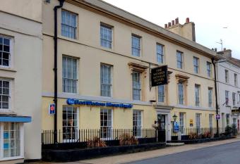 Best Western Wessex Royale Hotel Dorchester allows 18 year olds to book a room