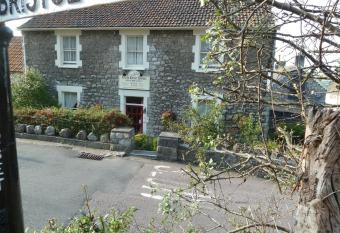 The Owls Crest House B&B allows 18 year olds to book a room