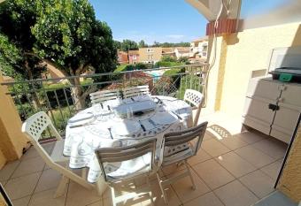 Appartement Marseillan Plage    300m de la plage dans r  sidence avec piscine et tennis * has Balcony rooms