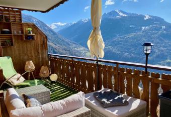Veysonnaz 2,5 p balcon plein sud has Balcony rooms