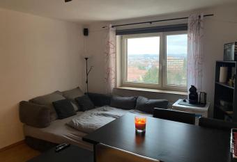 Helle 2-Zimmer Wohnung, nicht mehr verf  gbar allows 18 year olds to book a room