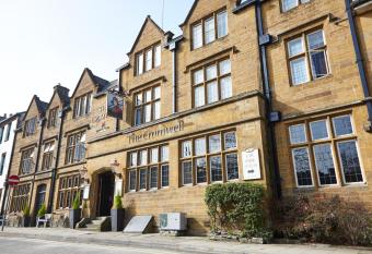 Cromwell Lodge Hotel by Greene King Inns allows 18 year olds to book a room