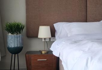 Aeon towers El sheikh zayed has Balcony rooms