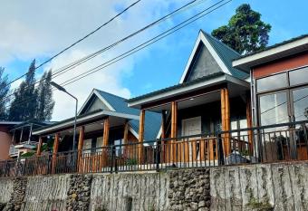 villa grand orri berastagi has Balcony rooms