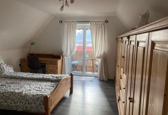 Sch  nes Apartment mit Aussicht   ber Graz allows 18 year olds to book a room