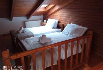 Agora Mansion has Balcony rooms