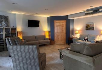 2 Bdrm Country Sanctuary in SW Michigan has Balcony rooms