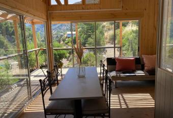 Pobeda del Valle-desconexi  n-piscina -sauna- 5pax has Balcony rooms