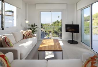 El Retiro has Balcony rooms