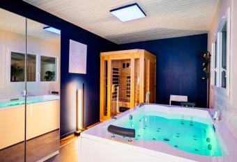 Sweet Home Spa allows 18 year olds to book a room