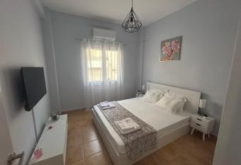   KTIS apartment 2 near airport allows 18 year olds to book a room