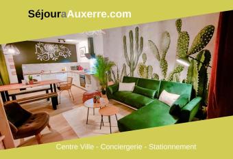 Home Antonin & Maye allows 18 year olds to book a room