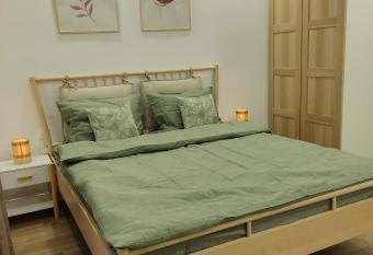 Antonia s Cozy Studio has Balcony rooms