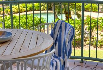 Luxury on the Beach Surfside Resort -Sunshine Coast allows 18 year olds to book a room