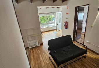 CHALLET AZENHAS allows 18 year olds to book a room
