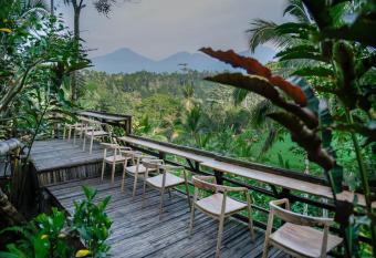 Abing Dalem - Villa Mangga has Balcony rooms