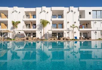 Acquaviva village has Balcony rooms