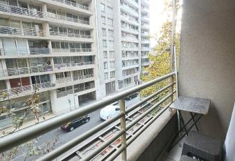 Depto moneda lord 1 allows 18 year olds to book a room