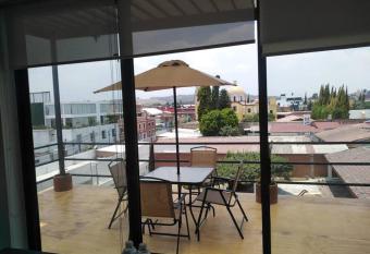 Incre  ble PH en Cholula centro, Puebla has Balcony rooms