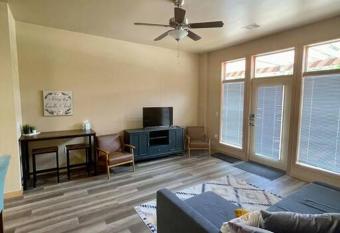 Cannery Square Apartment 104 allows 18 year olds to book a room