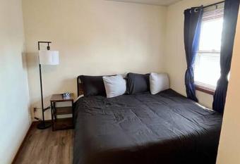 Tomah Apartment C - Veterans Street allows 18 year olds to book a room