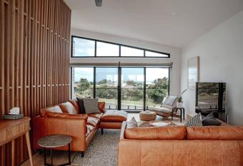 Luxe on Morris allows 18 year olds to book a room