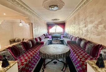 M a Raffin   appartement 2 has Smoking/Balcony rooms