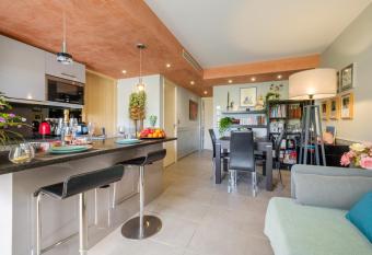 Des vacances de r  ve    Mandelieu has Balcony rooms