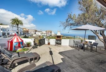 Casa Evarista has Balcony rooms