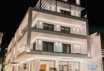 Volos Inn Hotel allows 18 year olds to book a room