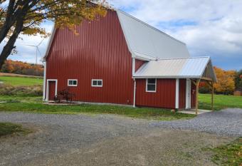 The Stable at Windmill Ridge Farm allows 18 year olds to book a room
