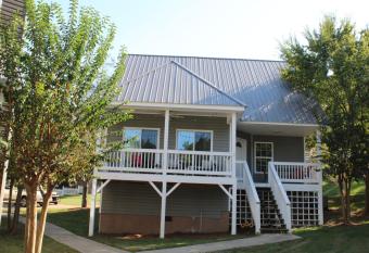 House #57 Fountains of Fun (no pets) allows 18 year olds to book a room