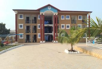 Simms Jay Hotel has Balcony rooms