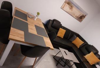 JoPit Haus has Balcony rooms