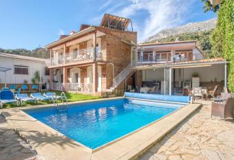 Casa Rural Nacimiento 1 has Balcony rooms