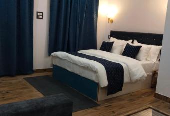 The Dark Forest has Smoking/Balcony rooms