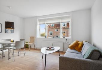 Moderne Lejlighed i Aalborg Vestby - 1 BR has Balcony rooms