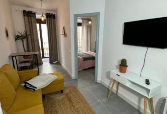 Apartamento Las Tiendas 2 allows 18 year olds to book a room