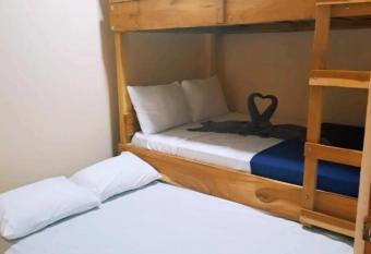 Arenal Bliss Apartments has rooms with a private hot tub