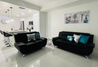 White house 2 allows 18 year olds to book a room