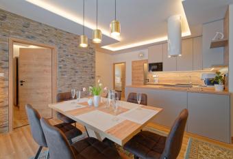 Villa Holiday Hevl  n has Balcony rooms