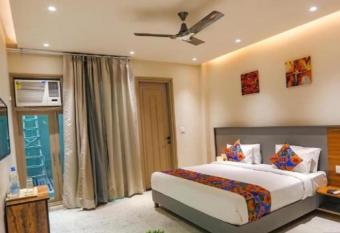 HOTEL GLOBAL CORPORATE NOIDA has Smoking/Balcony rooms