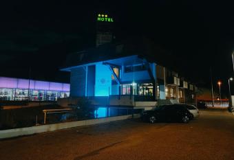 Hotel la Rosa has Balcony rooms