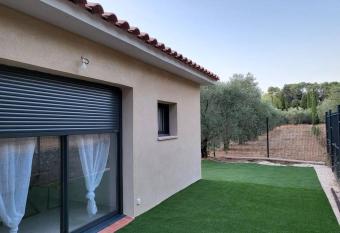 Maison jardin privatif au coeur d une oliveraie has Balcony rooms