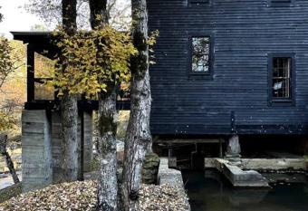 Meadows Mill House III allows 18 year olds to book a room