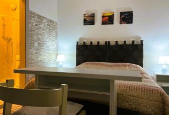 L Angolino di Gi   has Balcony rooms