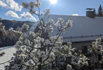 LaLo Alm - Berge erleben has Balcony rooms