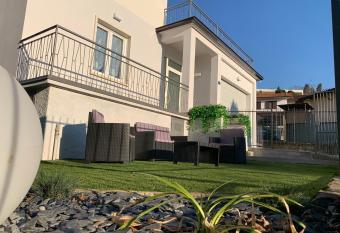 VILLA BOEL Bergamo has Balcony rooms