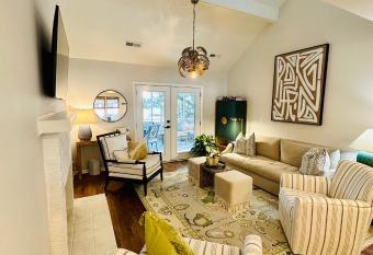 The Tee Box At Seabrook Island has Balcony rooms